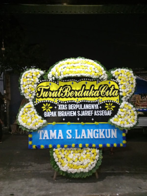 Papan Bunga Duka di Gedepangrango